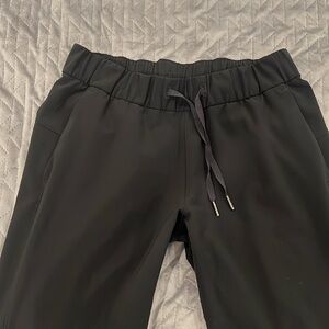 Lululemon On The Fly Jogger Black Size 6